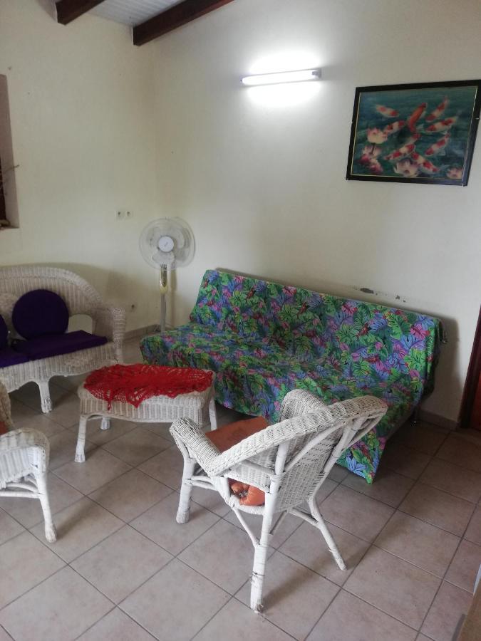 Appartement Avec Vue Sur Mer Bouillante Εξωτερικό φωτογραφία